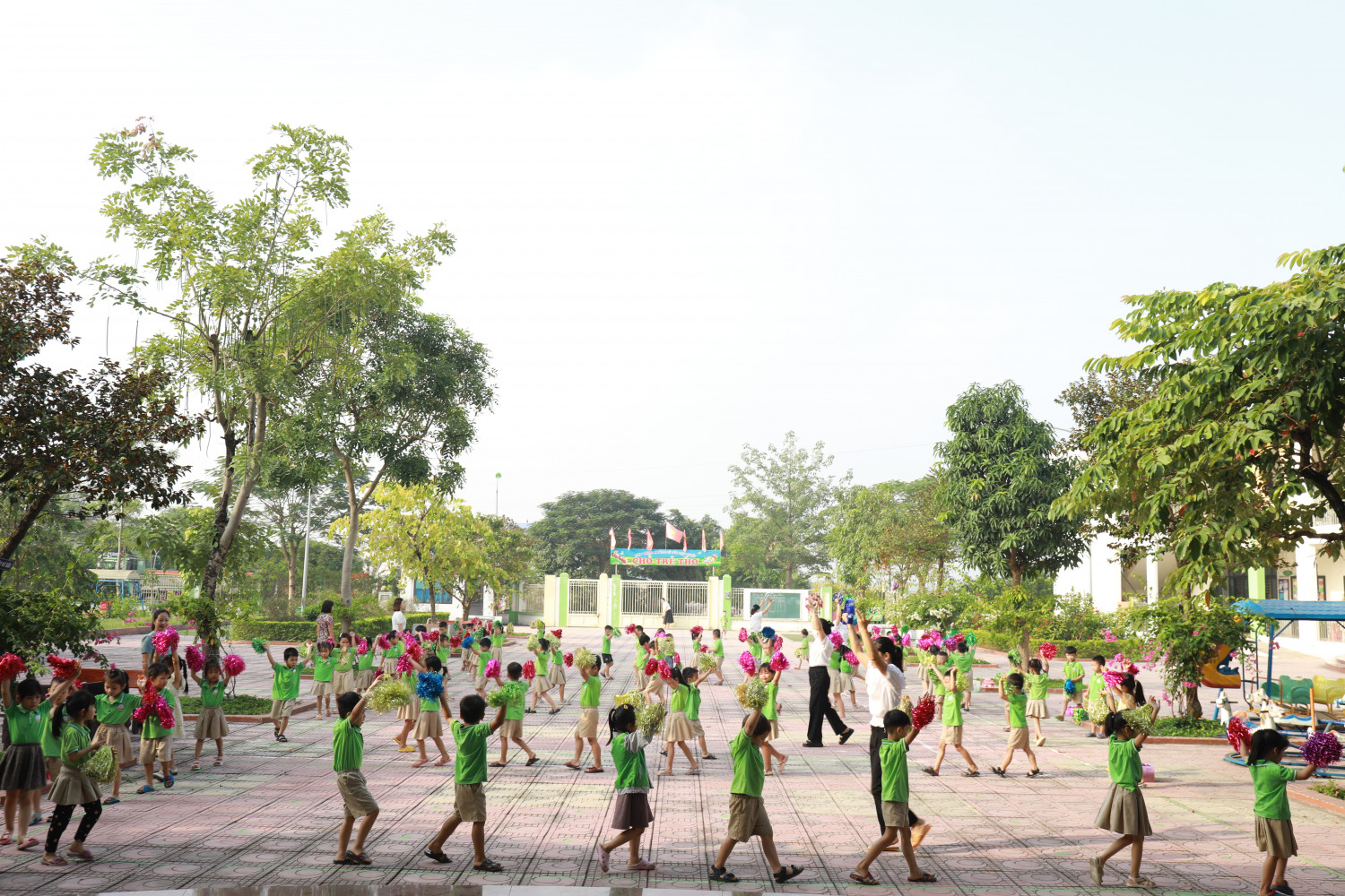 Trường MN Tam Hưng B, Huyện Thanh Oai   Trẻ tập thể dục sáng